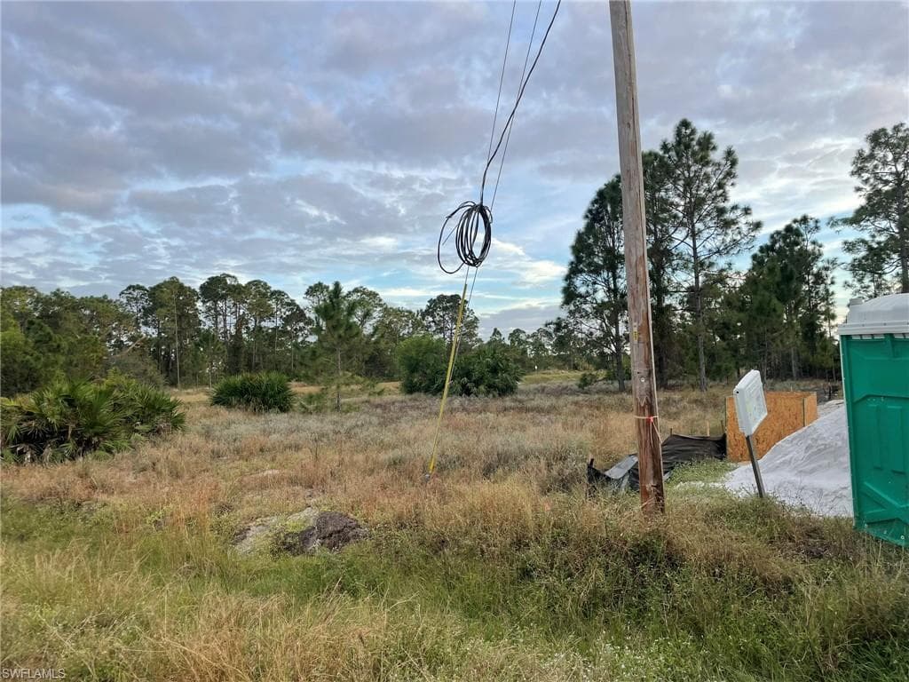 3701 41st ST SW LEHIGH ACRES, FL 33976