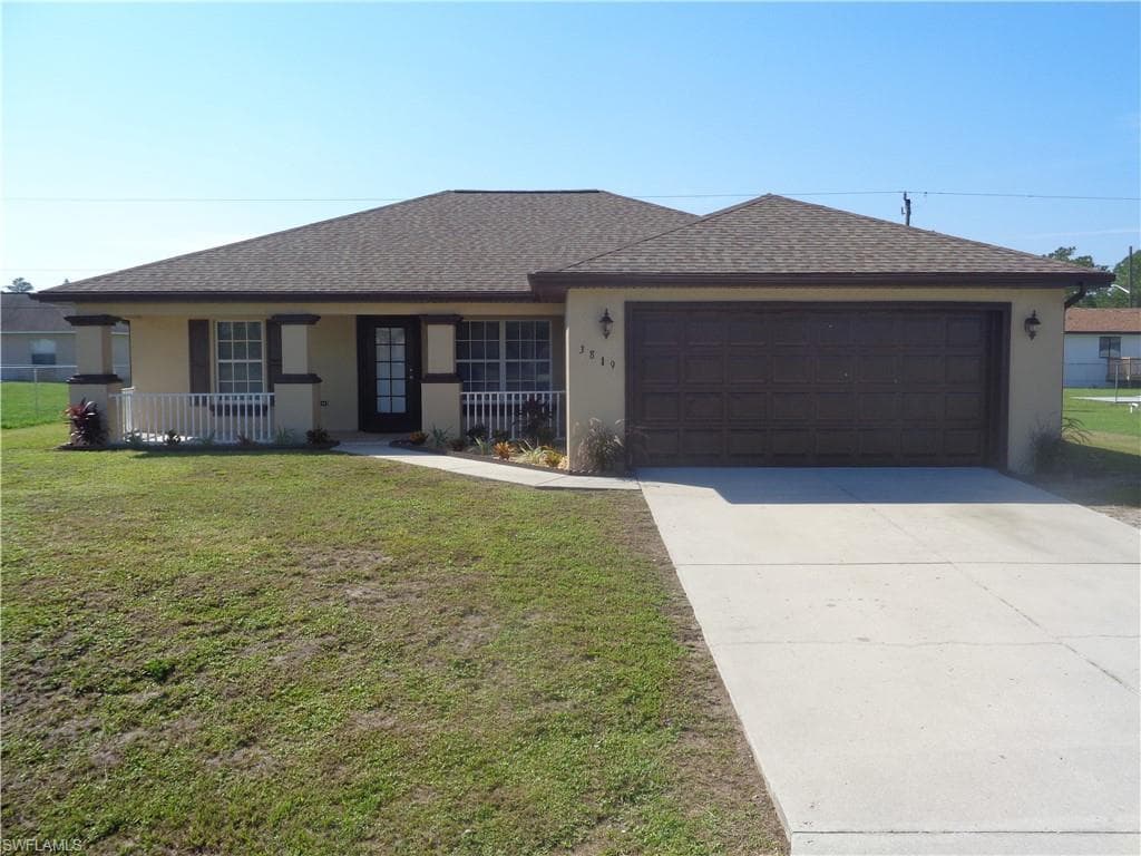 3819 21st ST W LEHIGH ACRES, FL 33971