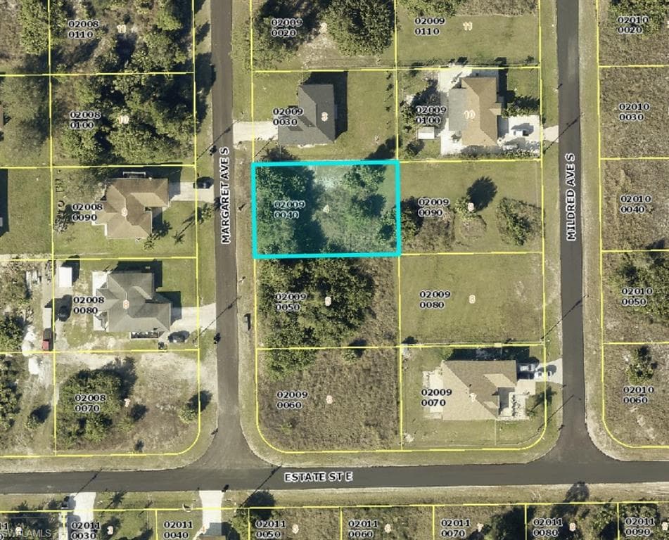 917 Margaret AVE S LEHIGH ACRES, FL 33974