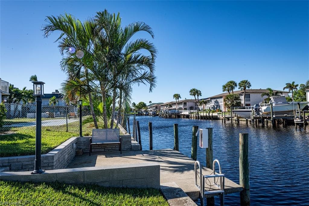 843 SE 46th LN 1 CAPE CORAL, FL 33904