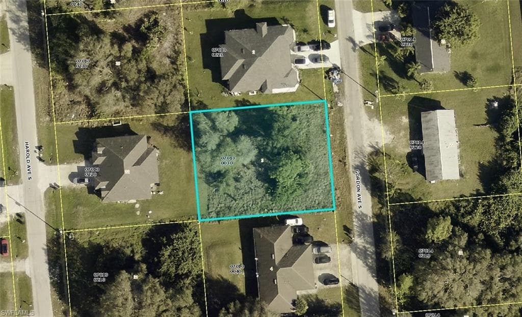 708/710 GORDON AVE S LEHIGH ACRES, FL 33973
