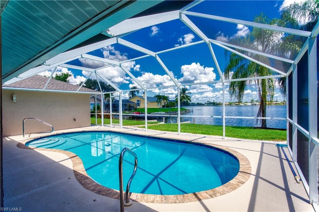 911 SW 3rd AVE CAPE CORAL, FL 33991