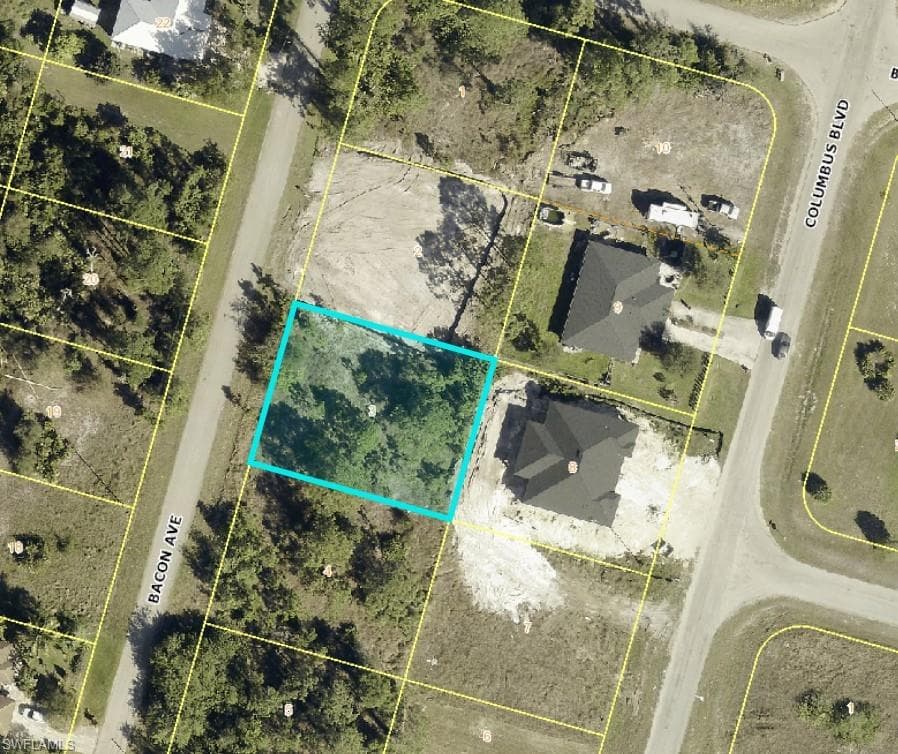 1235 Bacon AVE FORT MYERS, FL 33913