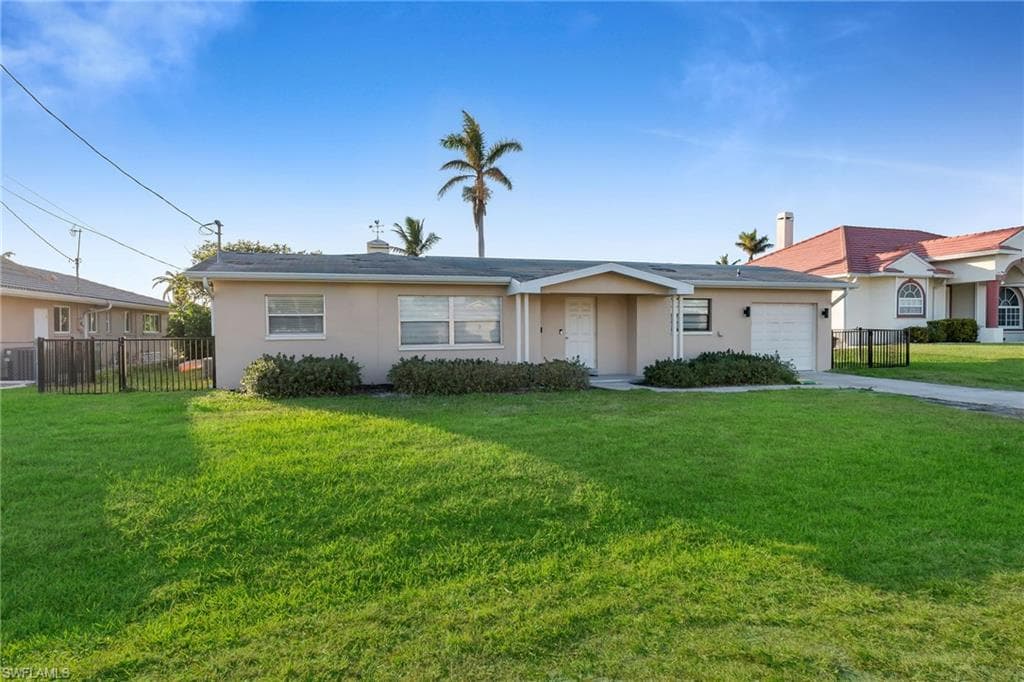4926 Triton CT W CAPE CORAL, FL 33904