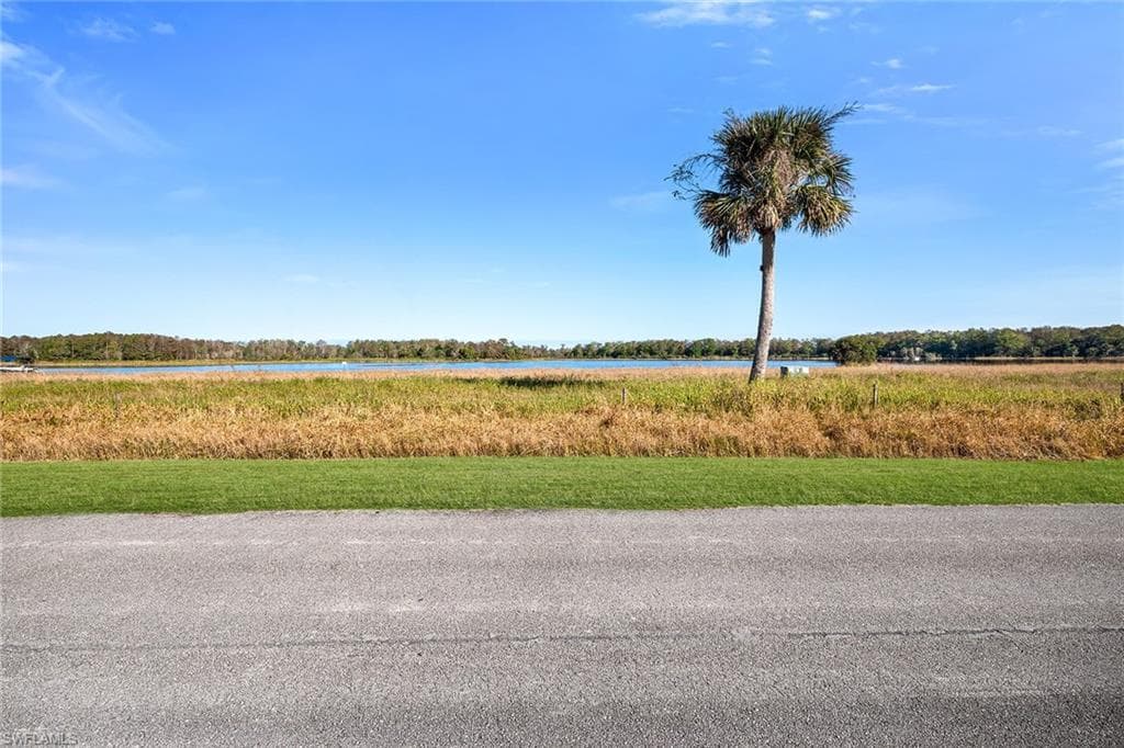 Shady Hollow BLVD W NAPLES, FL 34120