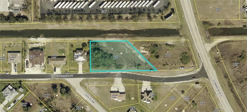 2300 HAWALASKA ST LEHIGH ACRES, FL 33973