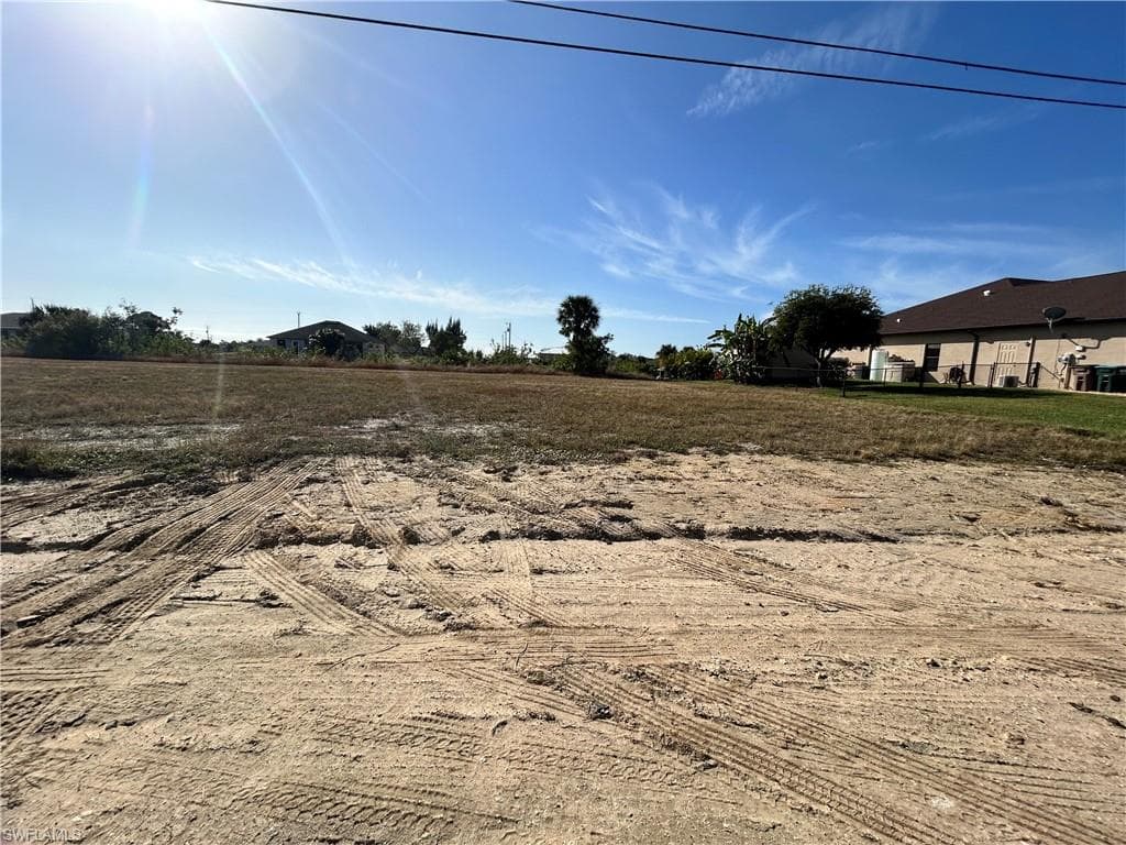1320 NE 20th ST CAPE CORAL, FL 33909