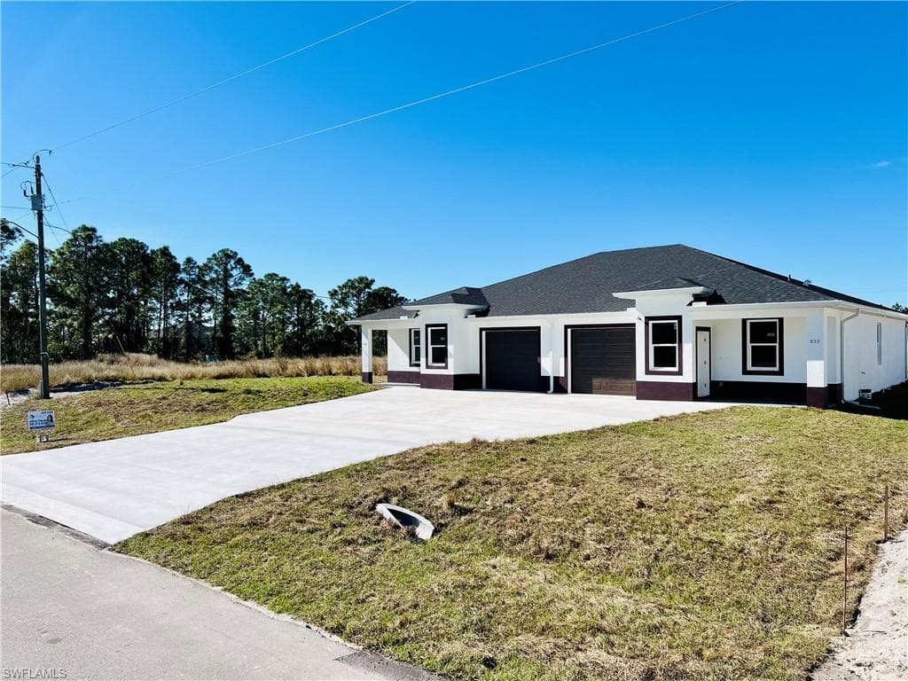 832-834 Holmes AVE LEHIGH ACRES, FL 33974