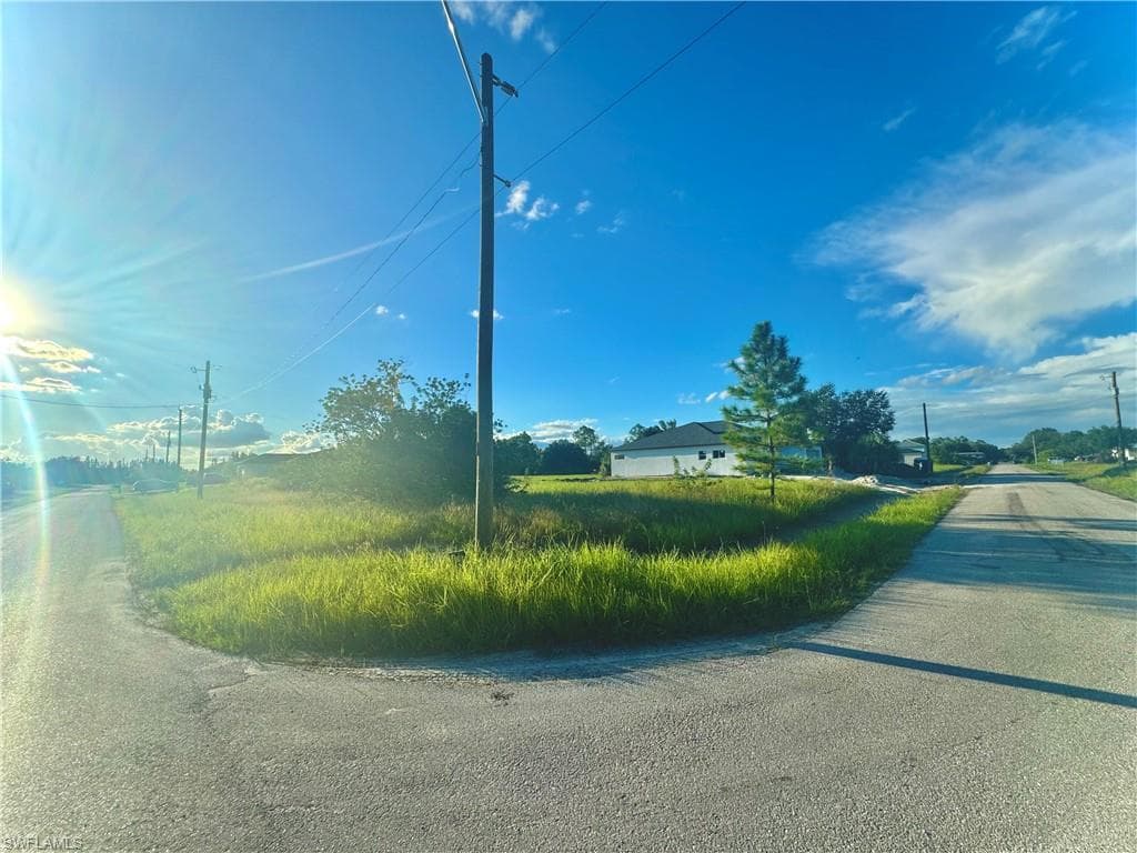 2507 E 17th ST LEHIGH ACRES, FL 33972