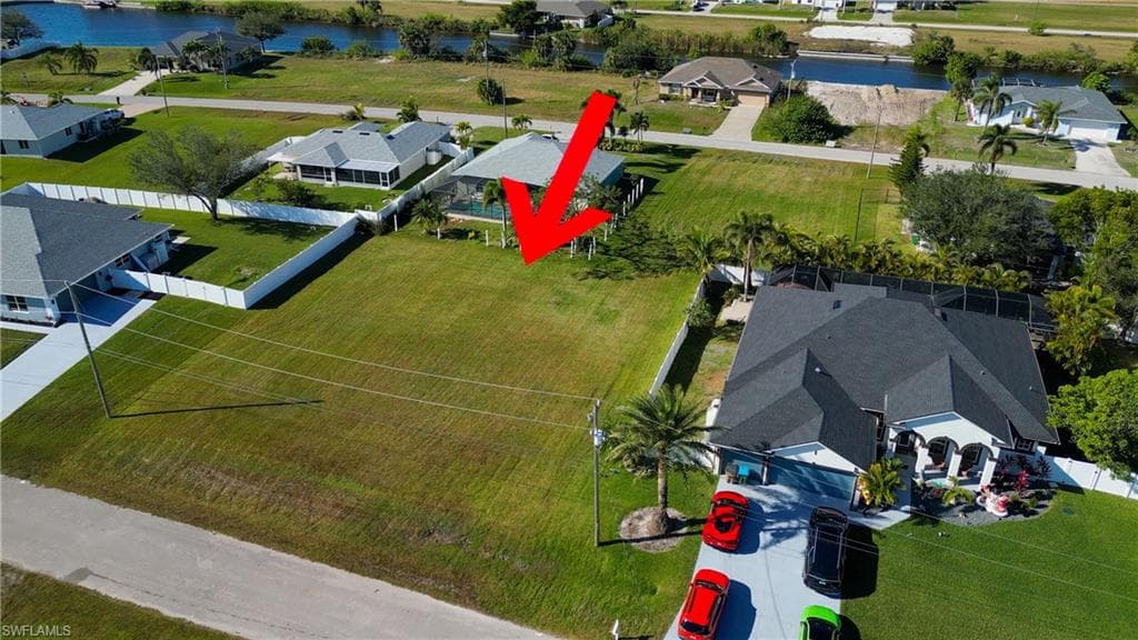 242 NW 29th AVE CAPE CORAL, FL 33993