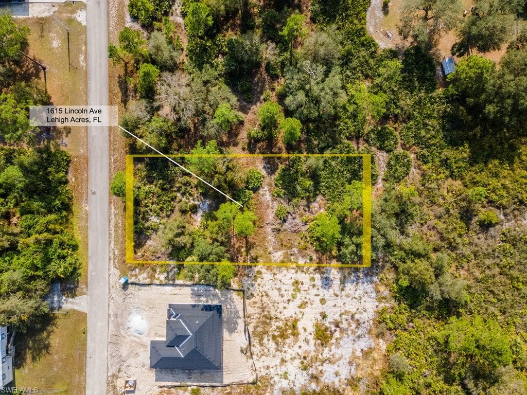 1615 Lincoln AVE LEHIGH ACRES, FL 33972