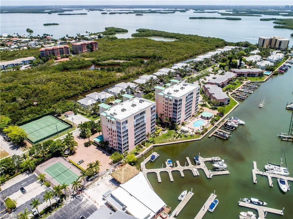 200 Lenell RD FORT MYERS BEACH, FL 33931