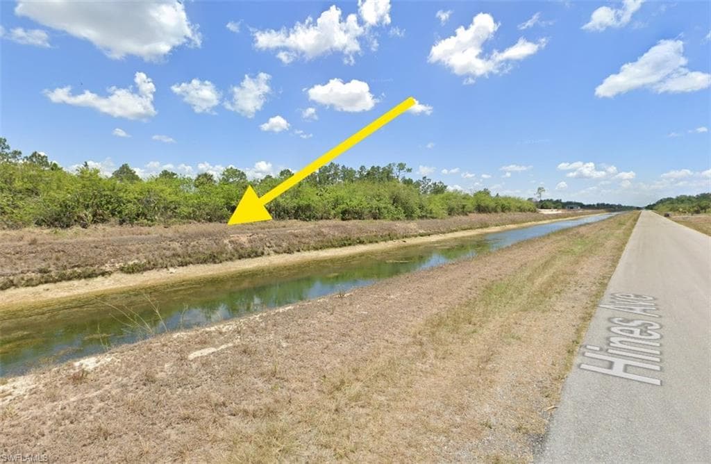 7968 18th TER LABELLE, FL 33935