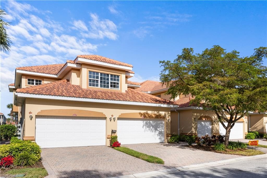 5660 Chelsey LN 101 FORT MYERS, FL 33912
