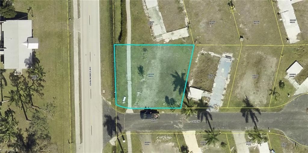 96 Oak LN FORT MYERS, FL 33908