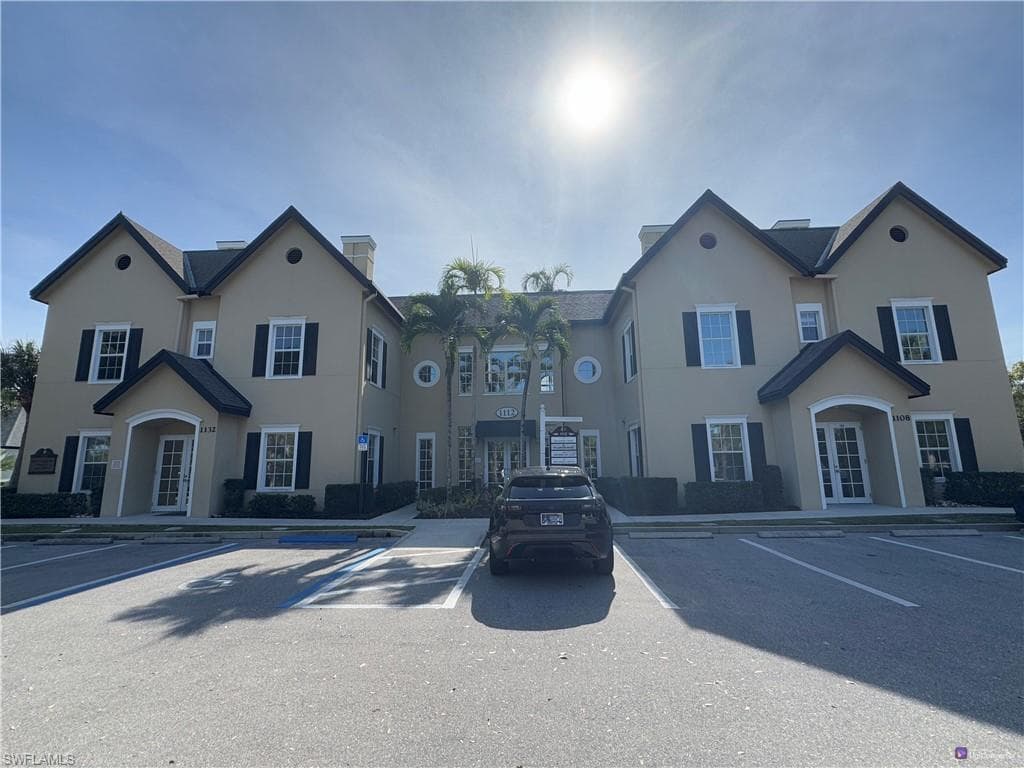 1112 Goodlette-Frank RD N 202 NAPLES, FL 34102