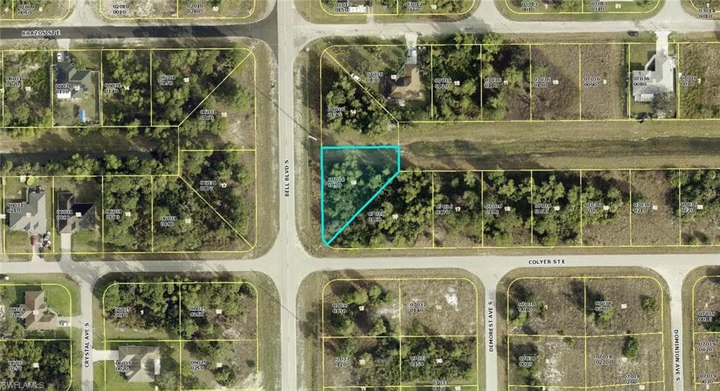793 Bell BLVD S LEHIGH ACRES, FL 33974