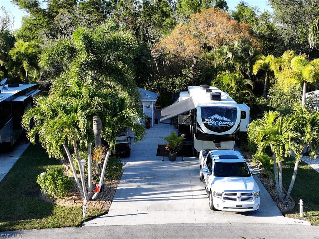 5650 CYPRESS WOODS RESORT DR. FORT MYERS, FL 33905