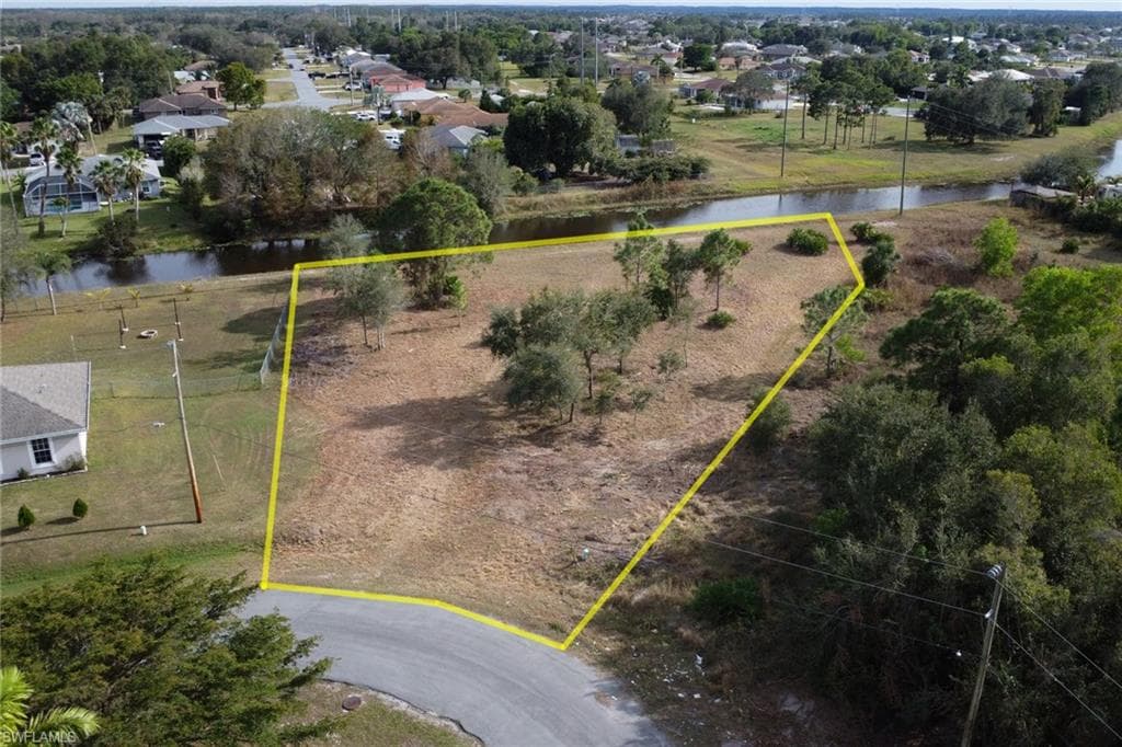 145 Zenith CIR FORT MYERS, FL 33913
