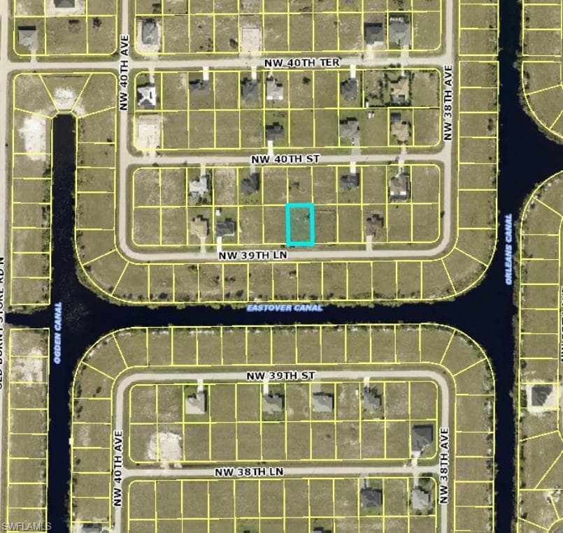 3903 NW 39th LN CAPE CORAL, FL 33993