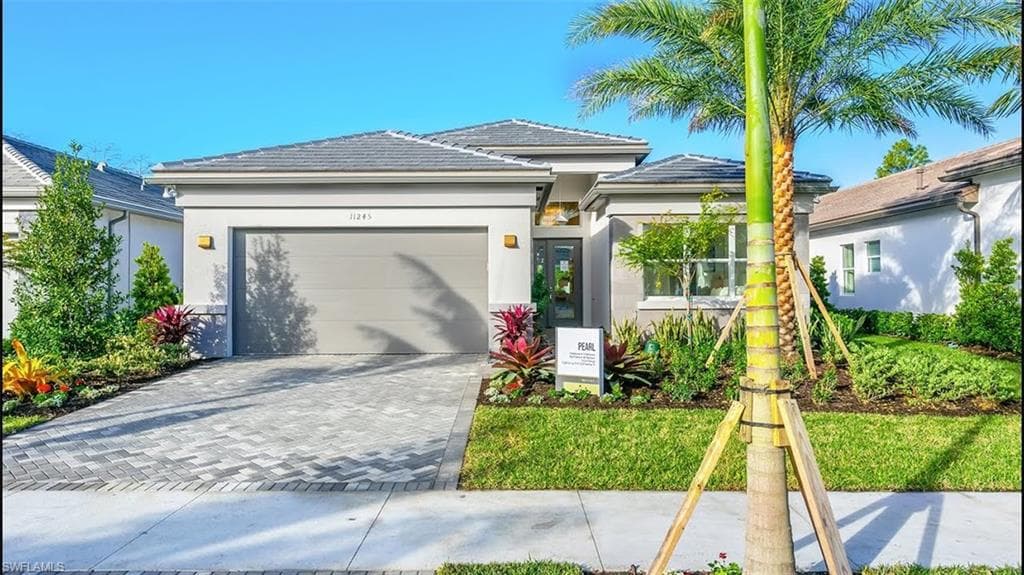 11235 Sunflower LN NAPLES, FL 34120