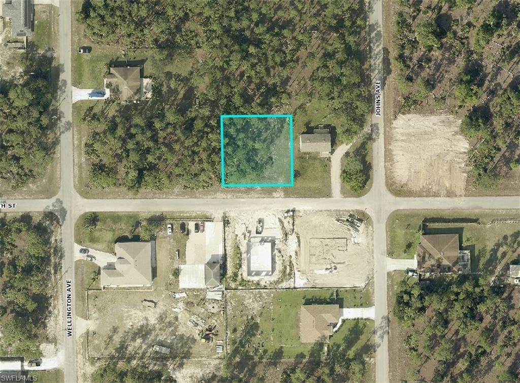 3505 9th ST LEHIGH ACRES, FL 33972