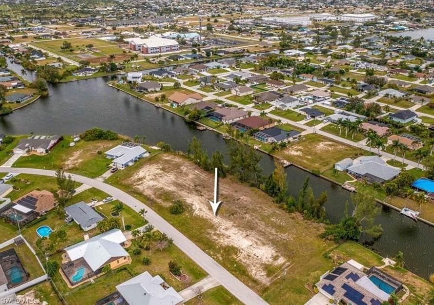 425 SW 21st ST CAPE CORAL, FL 33991