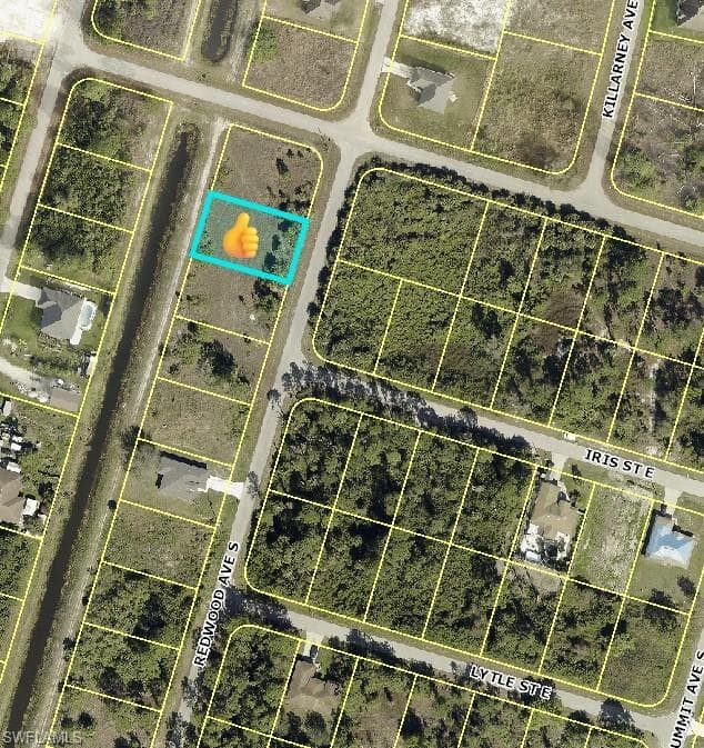528 Redwood AVE S LEHIGH ACRES, FL 33974