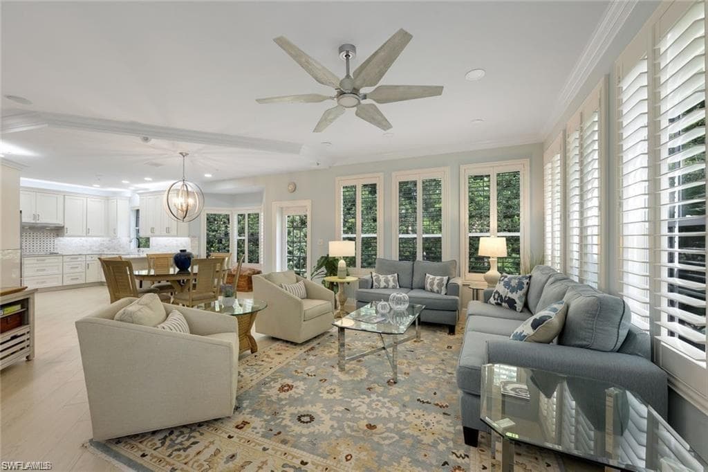 269 Colonade CIR 2802 NAPLES, FL 34103