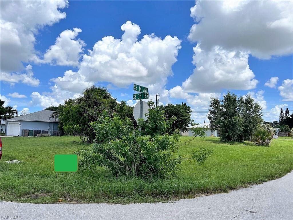 1315 SE 34th TER CAPE CORAL, FL 33904