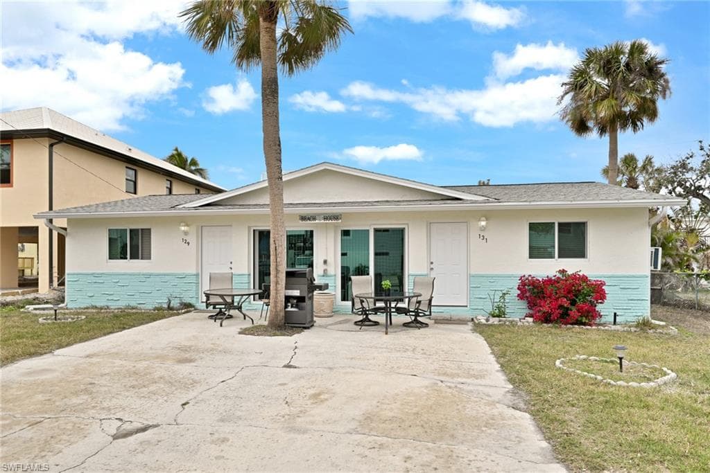 129-131 Eucalyptus CT FORT MYERS BEACH, FL 33931