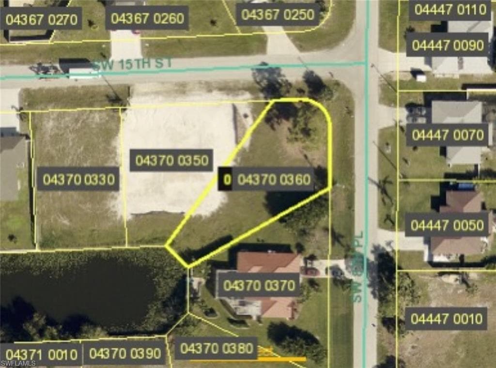 824 SW 15th ST CAPE CORAL, FL 33991