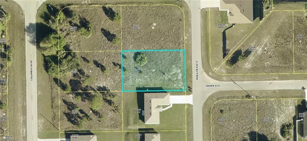 932 Marilyn AVE S LEHIGH ACRES, FL 33974