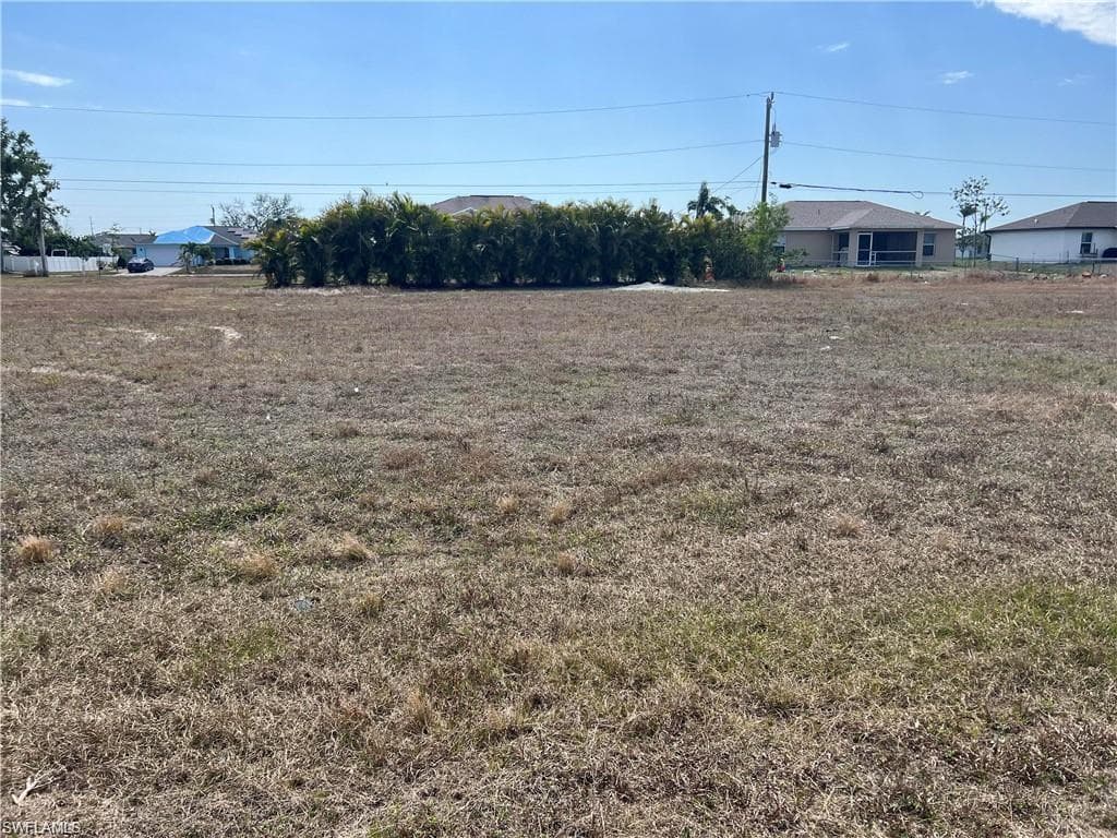326 NE 27th ST CAPE CORAL, FL 33909