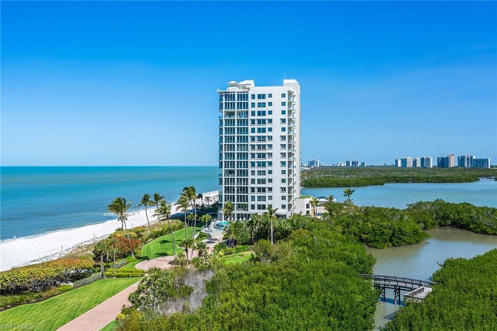 10 Seagate DR 6N NAPLES, FL 34103