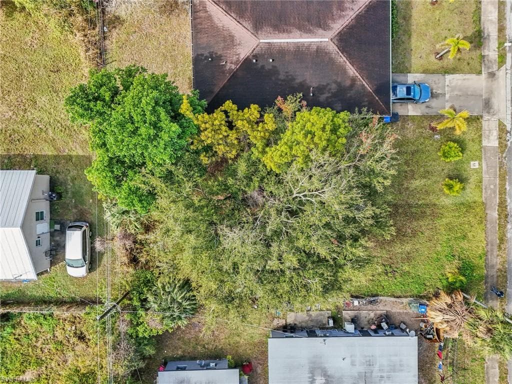 3306 Handy CT FORT MYERS, FL 33916
