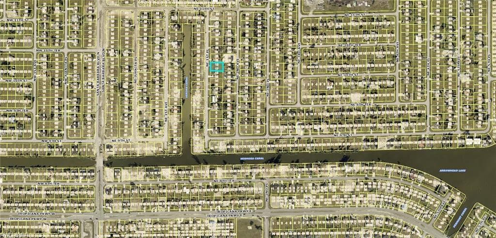 1005 NE 1st PL CAPE CORAL, FL 33909