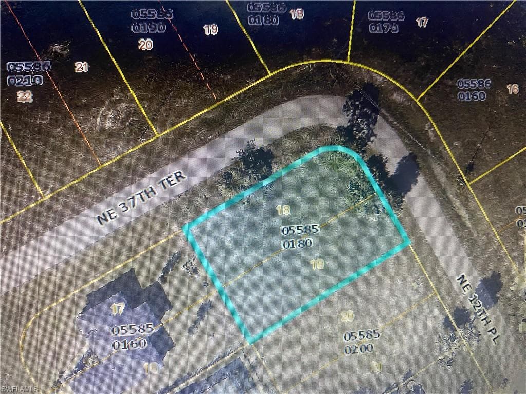 3740 NE 12th PL CAPE CORAL, FL 33909