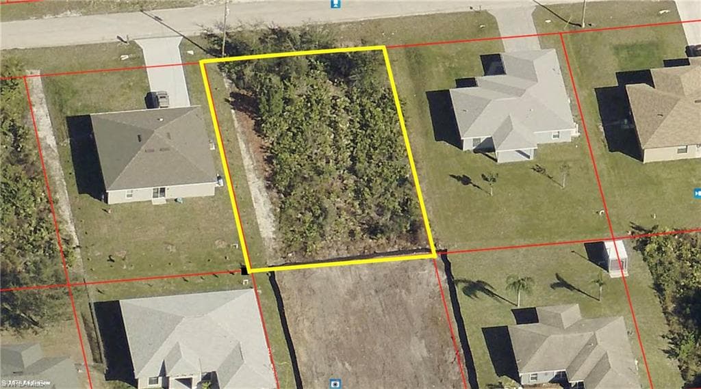 3611 21st ST SW LEHIGH ACRES, FL 33976