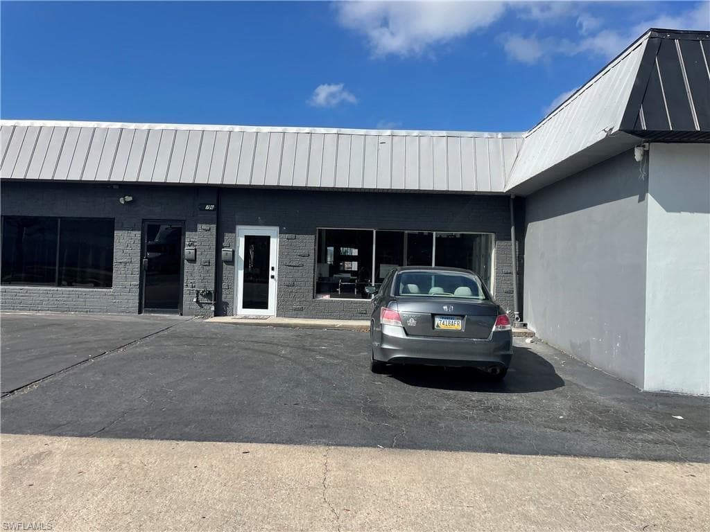 Cape Coral PKWY E 2 CAPE CORAL, FL 33904