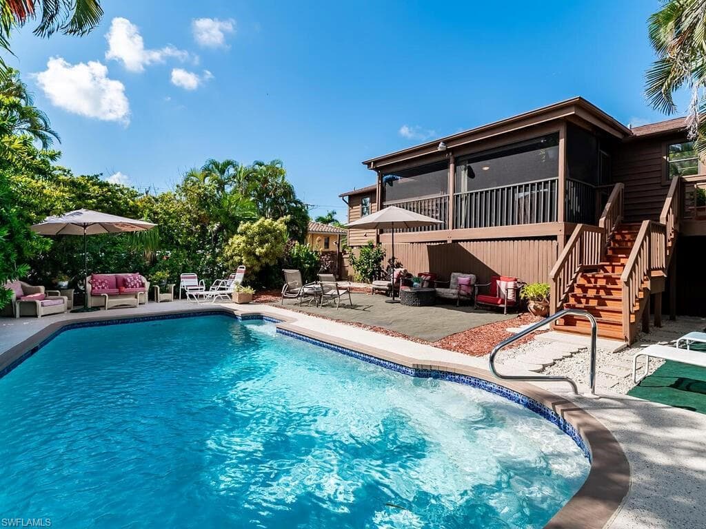531 Heathwood DR MARCO ISLAND, FL 34145