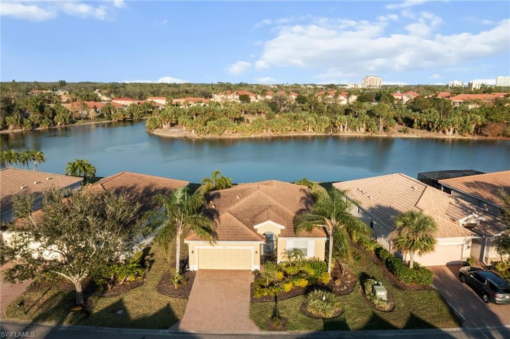 13076 Silver Thorn LOOP NORTH FORT MYERS, FL 33903