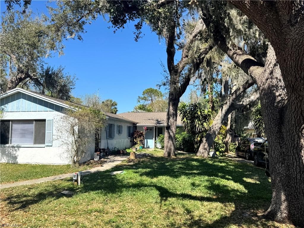 1087 Butler RD NORTH FORT MYERS, FL 33917
