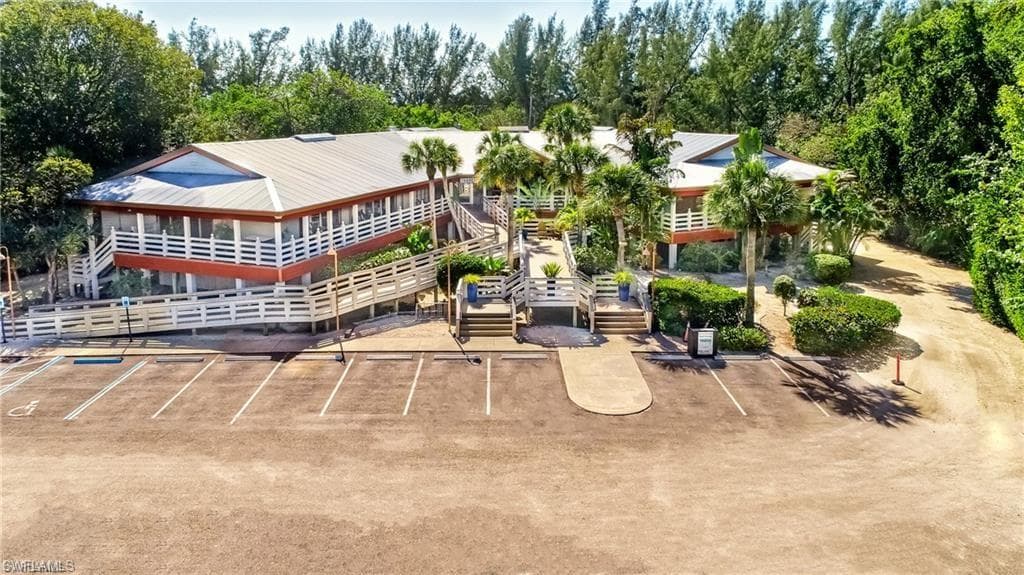 1551 Periwinkle WAY SANIBEL, FL 33957