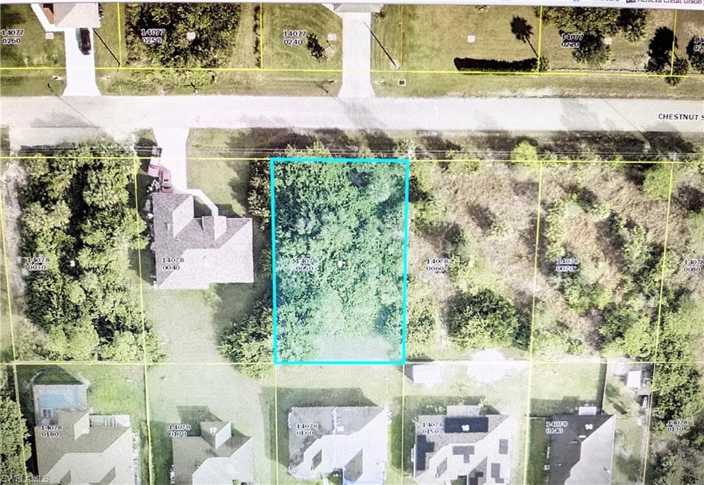 744 Chestnut ST E LEHIGH ACRES, FL 33974