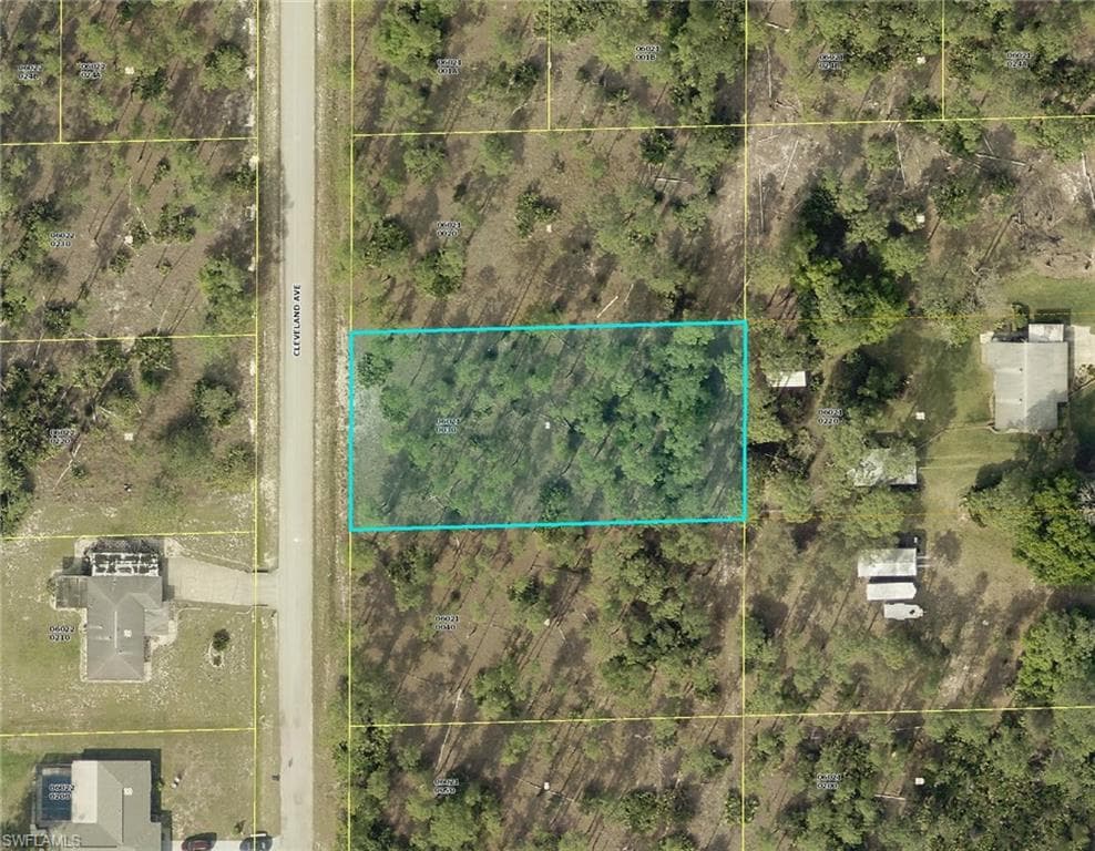 1318 Cleveland AVE LEHIGH ACRES, FL 33972