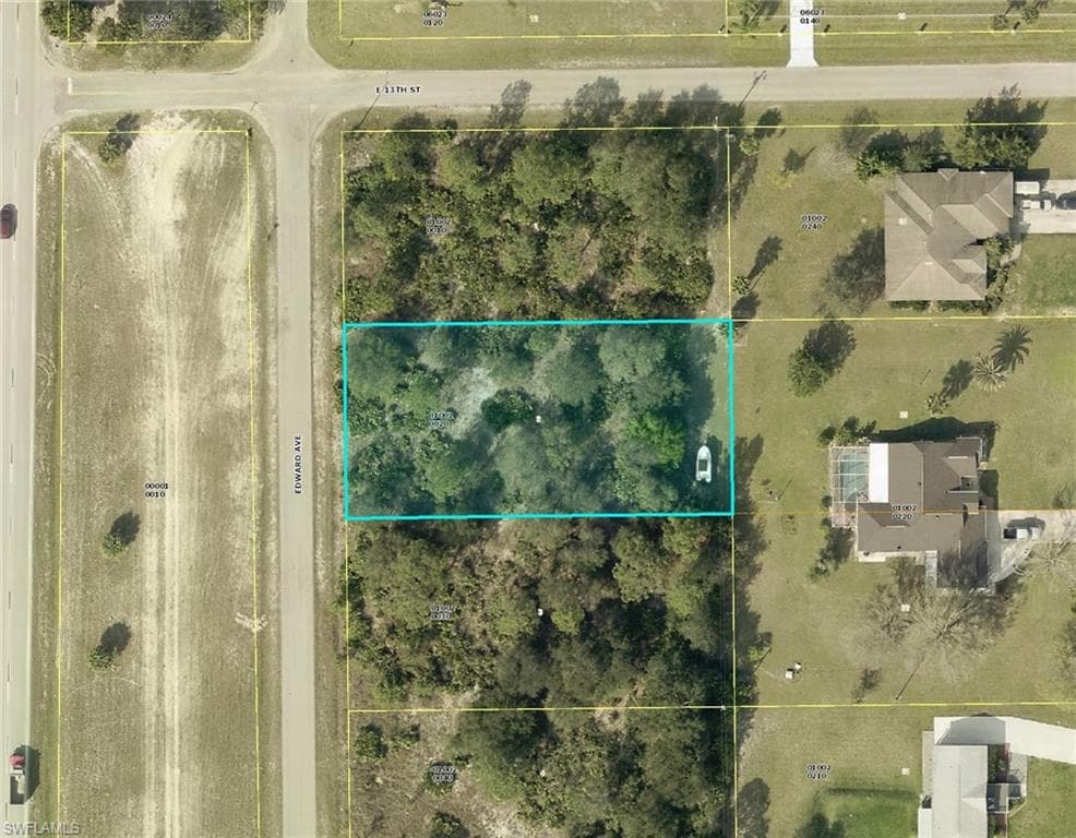 1222 Edward AVE LEHIGH ACRES, FL 33972
