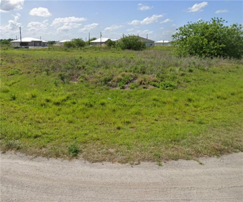 597 David CIR LABELLE, FL 33935
