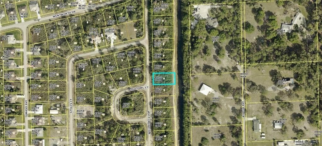 655 Whitmore LOOP LEHIGH ACRES, FL 33972