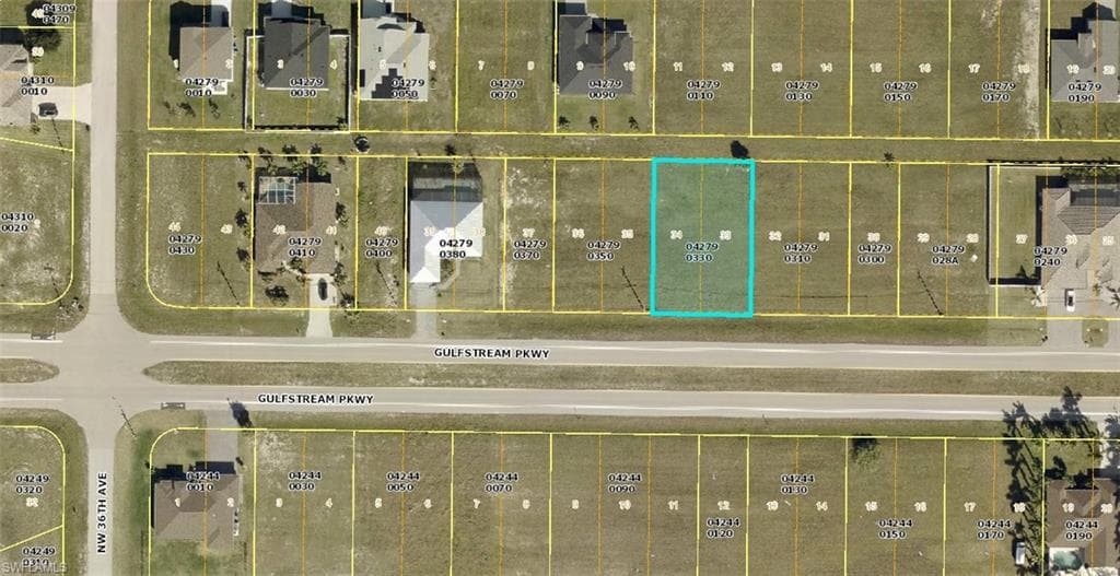3421 Gulfstream PKWY CAPE CORAL, FL 33993